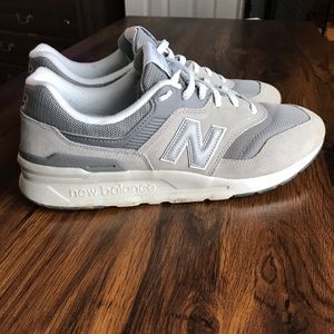 Men’s New Balance shoes size 12